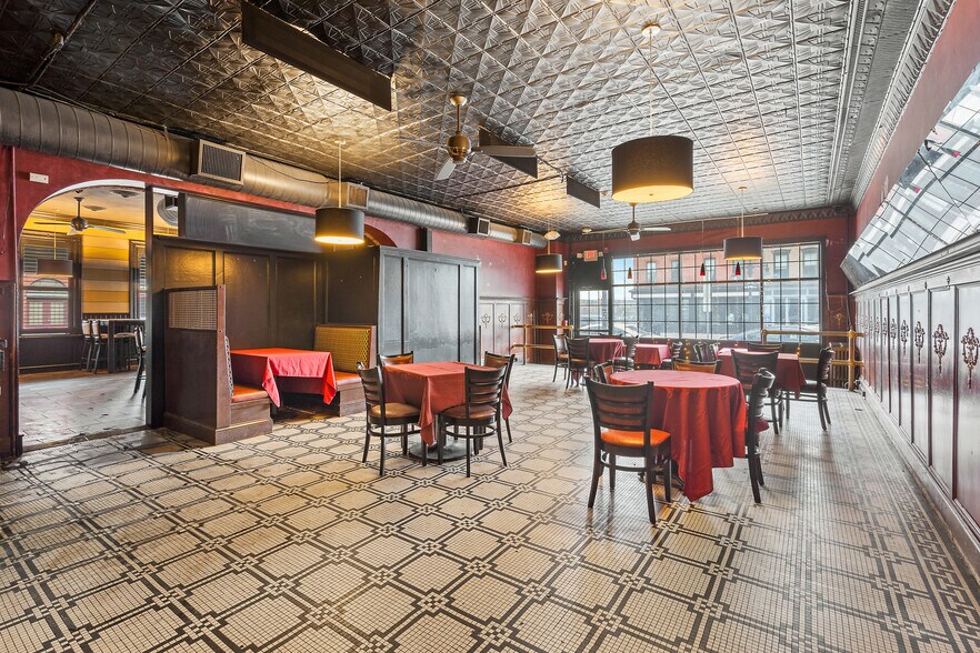 More Photos Of 700 N Salina St, Syracuse Restaurant For Sale