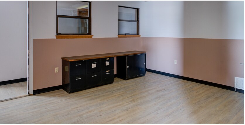 More Photos Of 510 Thatcher St, Saint Louis Truck Terminal For Sale