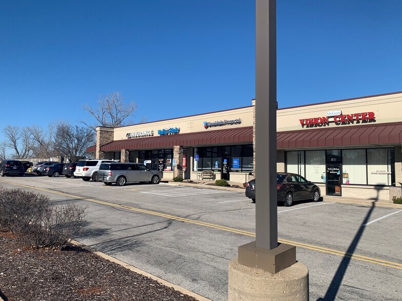 More Photos Of 131-161 Arnold Crossroads Ctr, Arnold Freestanding For Lease