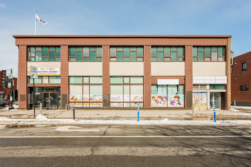 More Photos Of 9085-9095 Rue Lajeunesse, Montréal Office For Sale