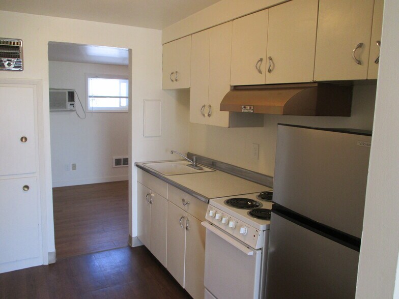 More Photos Of 547-557 E Fairview Ave, Spokane Apartments For Sale