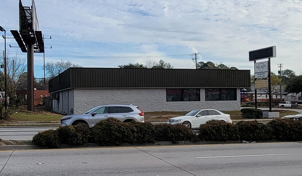 More Photos Of 38 W De Renne Ave, Savannah Unknown For Lease