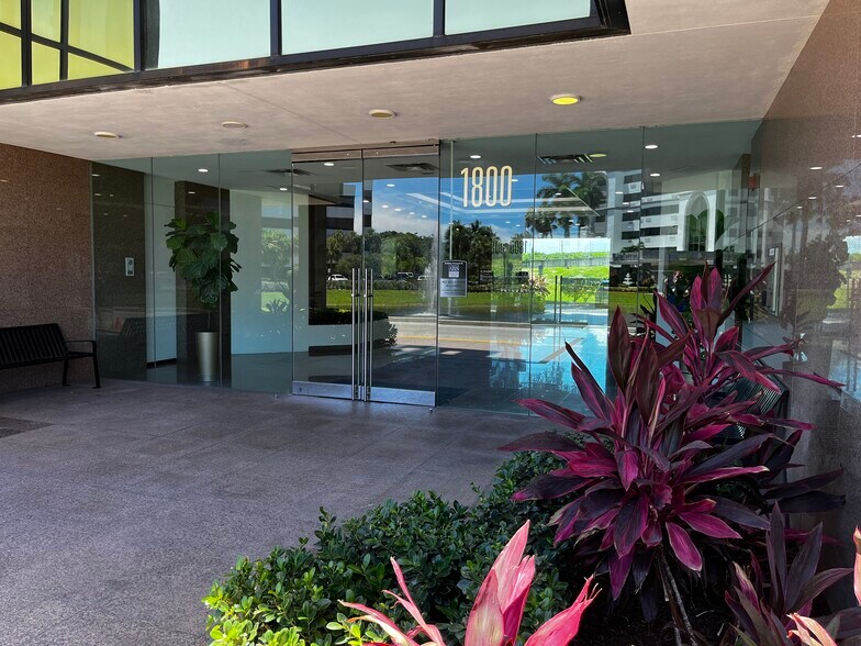 More Photos Of 1800 S Australian Ave, West Palm Beach Office For Lease