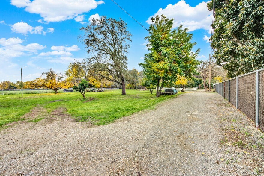 More Photos Of 300-316 Butcher Rd, Vacaville Land For Sale