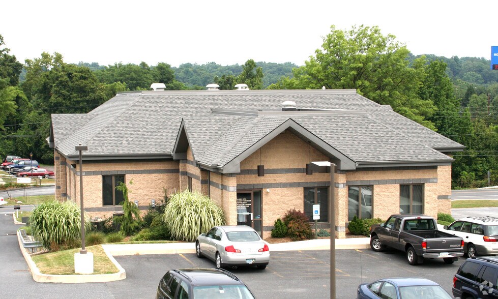 More Photos Of 720 Limekiln Rd, New Cumberland Office For Lease