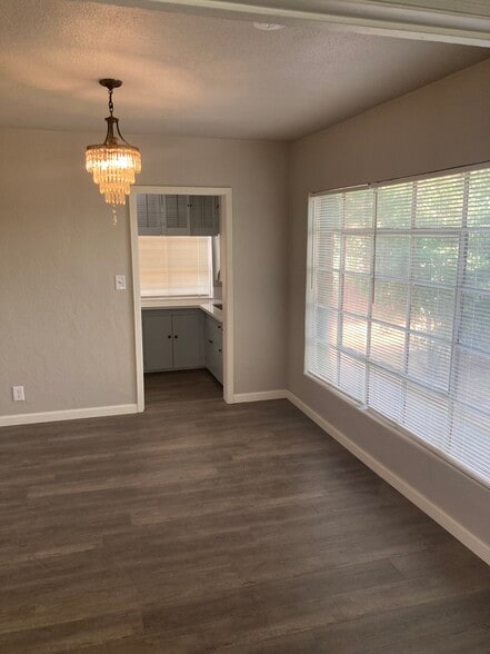 More Photos Of 840 E Brown Ave, Fresno Apartments For Sale