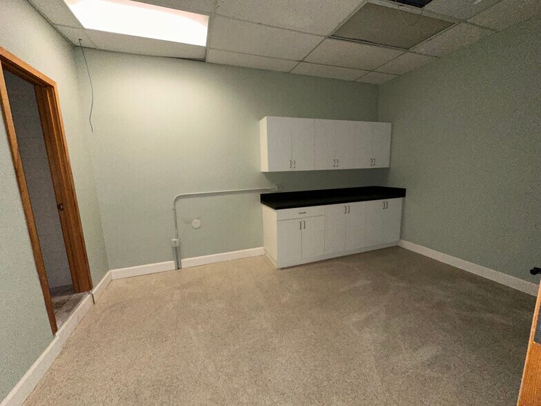 More Photos Of 725-759 NE Greenwood Ave, Bend Freestanding For Lease