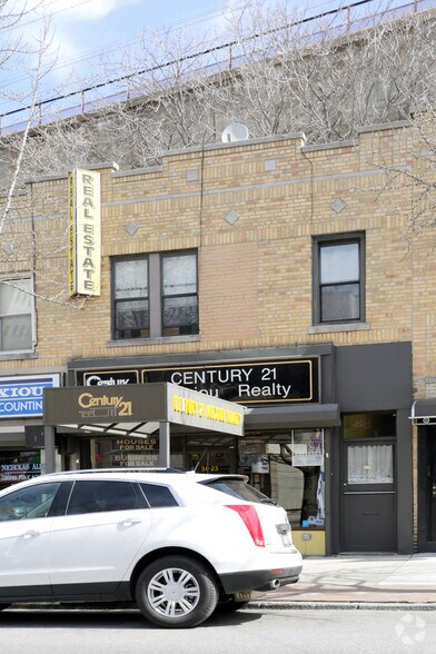 More Photos Of 3123 23rd Ave, Astoria Apartments For Lease