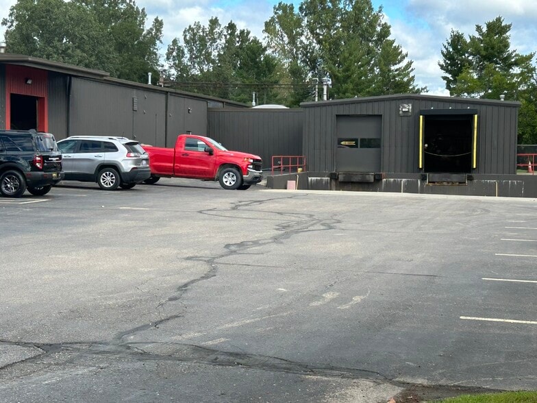 More Photos Of 7232 Jackson Rd, Ann Arbor Warehouse For Lease