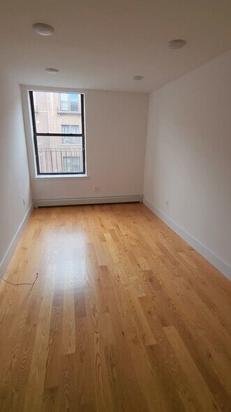 Primary Photo Of Prospect Park South POST J51 DEAL !!!, Brooklyn Apartments For Sale