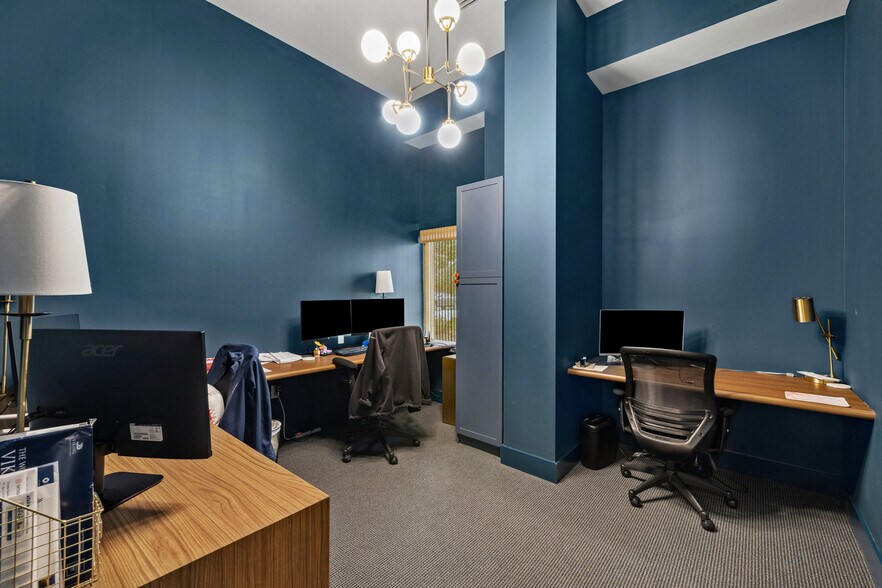 More Photos Of 3095 Soperton Dr, Bluffton Light Distribution For Sale