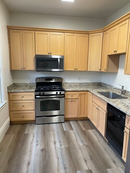 More Photos Of 126 N Ellsworth Ave, San Mateo Apartments For Sale