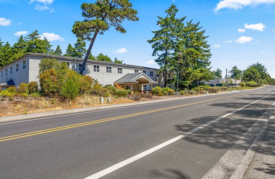 More Photos Of 705 9th St, Florence Medical For Lease