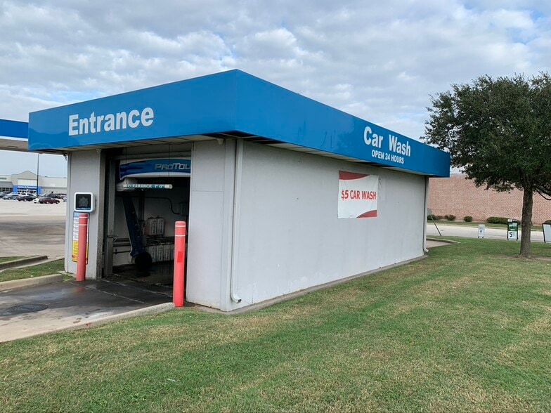 Primary Photo Of 3454 Texas 6 S, Houston Carwash For Sale