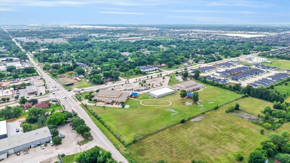 More Photos Of 3420 Almeda Genoa Rd, Houston Schools For Sale
