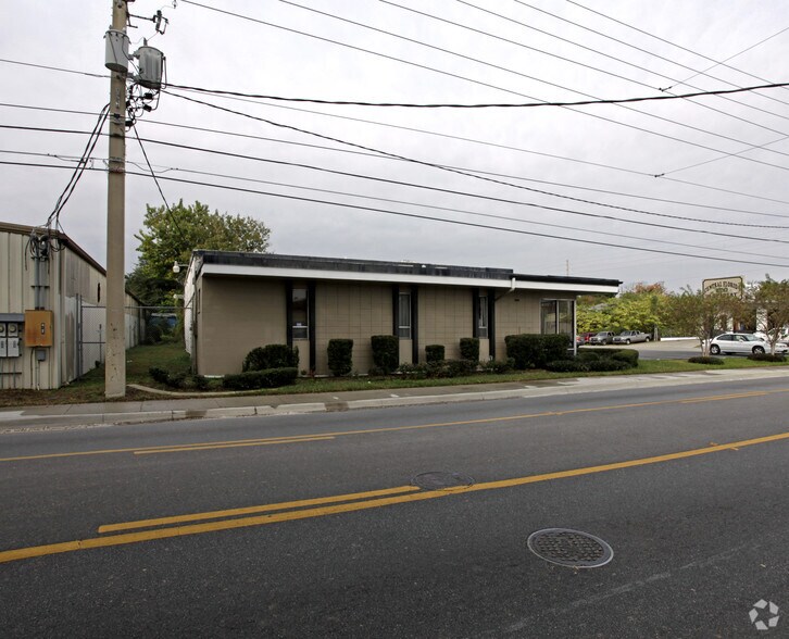 More Photos Of 1700 S Division Ave, Orlando Industrial For Sale