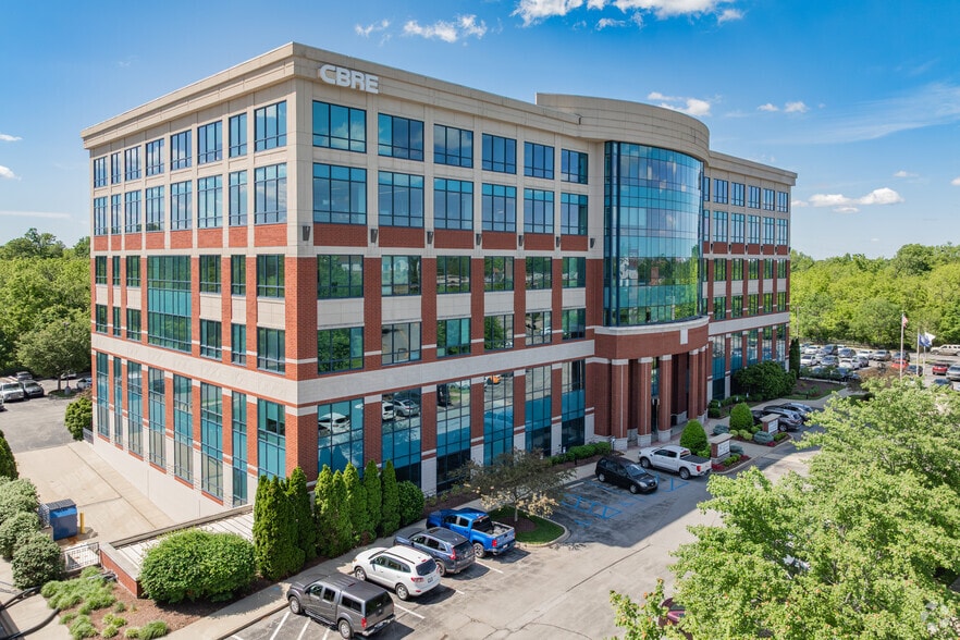 More Photos Of 10200 Forest Green Blvd, Louisville Coworking Space