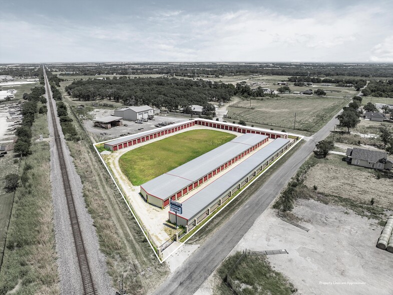 More Photos Of 193 E Hilltop Rd, Elm Mott Self Storage For Sale