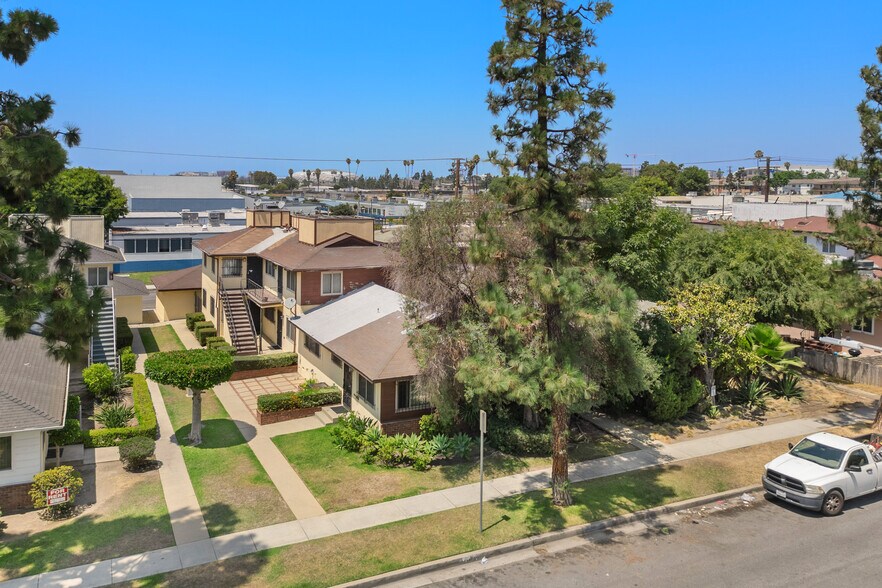 More Photos Of 10607 Crenshaw Blvd, Inglewood Apartments For Sale