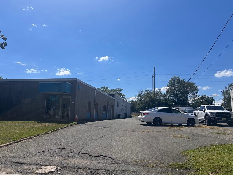 Primary Photo Of 187 Wescott Ave, Rahway Manufacturing For Lease