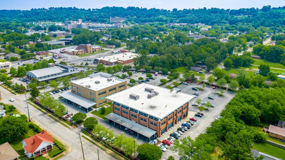 More Photos Of 251 N Lyerly St, Chattanooga Medical For Lease