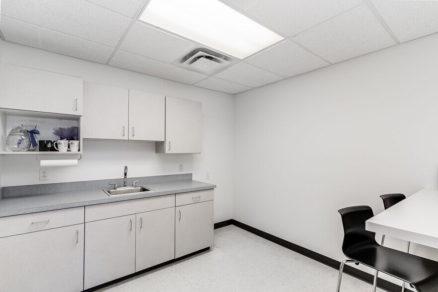 More Photos Of 4007 Greenway St, Cheyenne Office For Lease