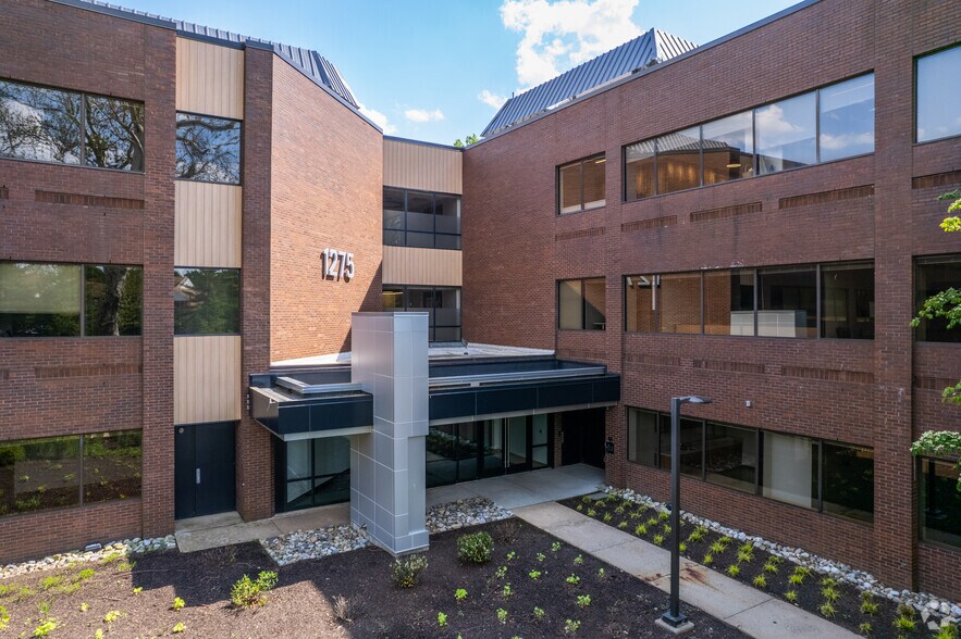 More Photos Of 1255 Drummers Ln, Wayne Unknown For Lease