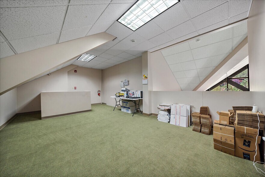 More Photos Of 35715 US Hwy 40, Evergreen Light Manufacturing For Sale