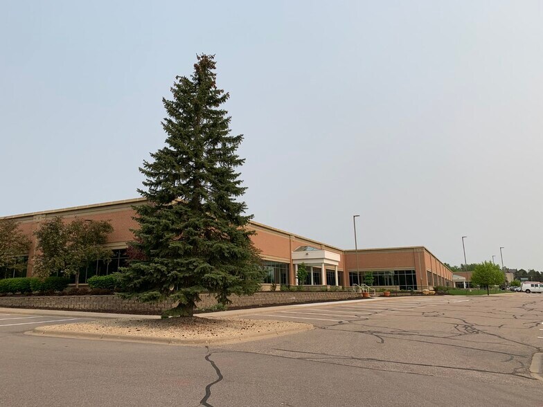 More Photos Of 10900 Hampshire Ave S, Bloomington Light Distribution For Lease