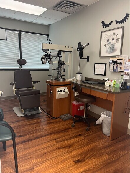 More Photos Of 860 E Swedesford Rd, Wayne Medical For Sale