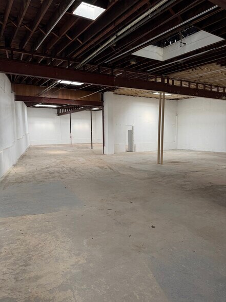 More Photos Of 81-83 Prospect St, Staten Island Industrial For Lease