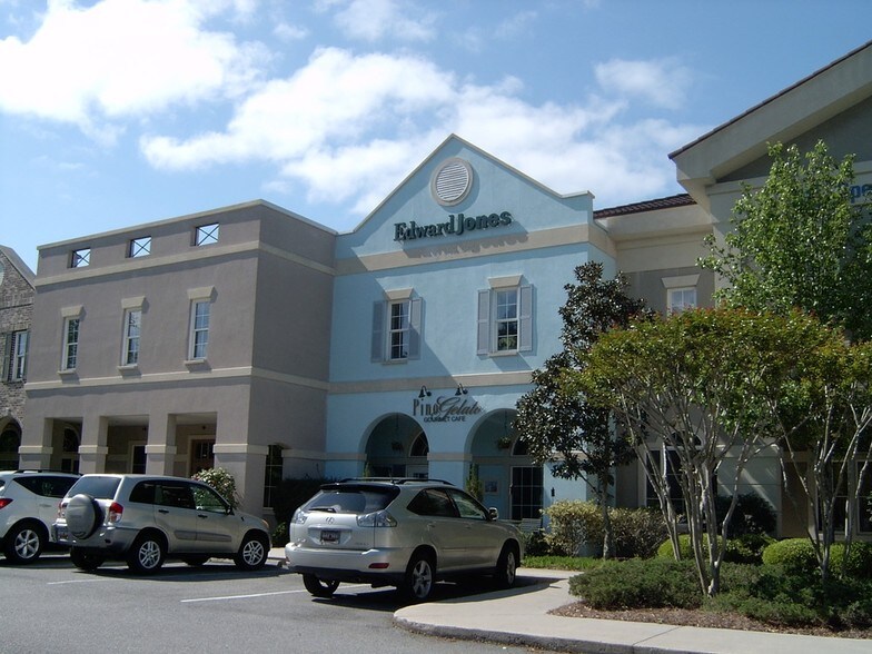 More Photos Of 1536 Fording Island Rd, Hilton Head Island Storefront Retail Office For Lease