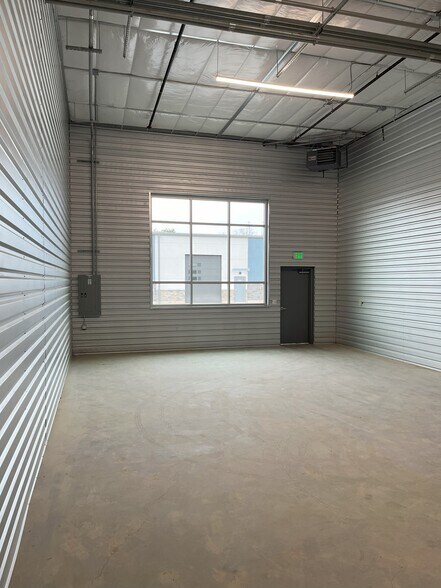 More Photos Of 1001 Depot Hill, Broomfield Showroom For Sale