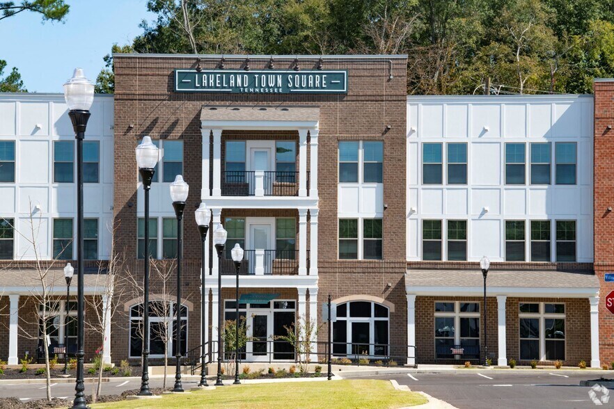 More Photos Of 4815 Market Green Pl W, Lakeland Apartments For Sale