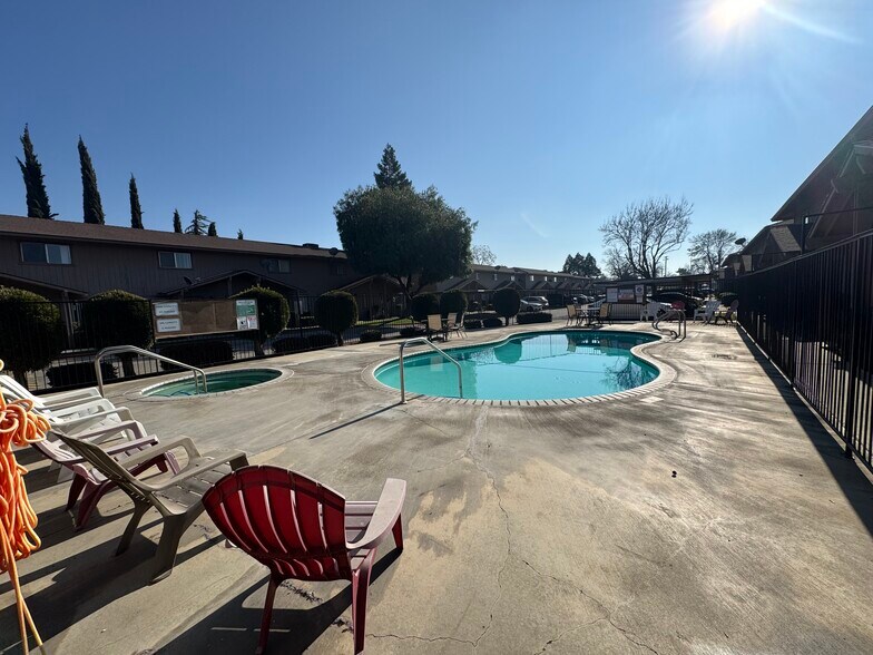 More Photos Of 2157-2175 Yosemite Pky, Merced Apartments For Sale