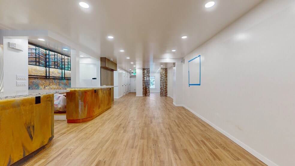 More Photos Of 2150 Fifth Ave, New York Storefront Retail Office For Sale