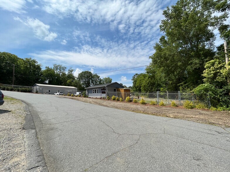 More Photos Of 116 Massey St, Fort Mill Flex For Sale