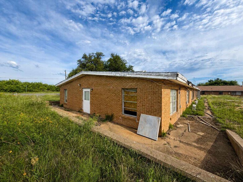 More Photos Of 1901 W Elliott St, Breckenridge Office For Sale