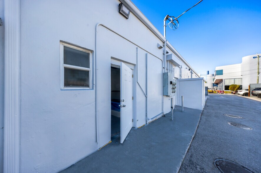 More Photos Of 3241 NW 7th St, Miami Storefront For Lease