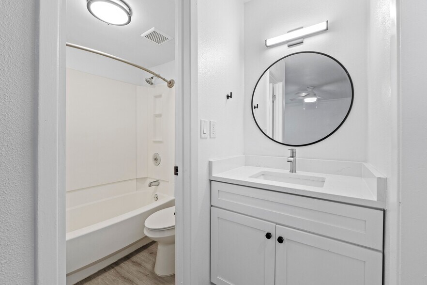More Photos Of 3707 Cedar St, Austin Apartments For Sale