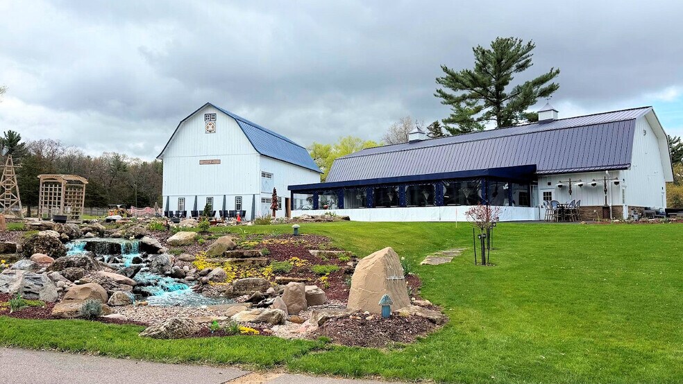 More Photos Of 3884 S Gillette Dr, Wisconsin Dells Lodge Meeting Hall For Sale