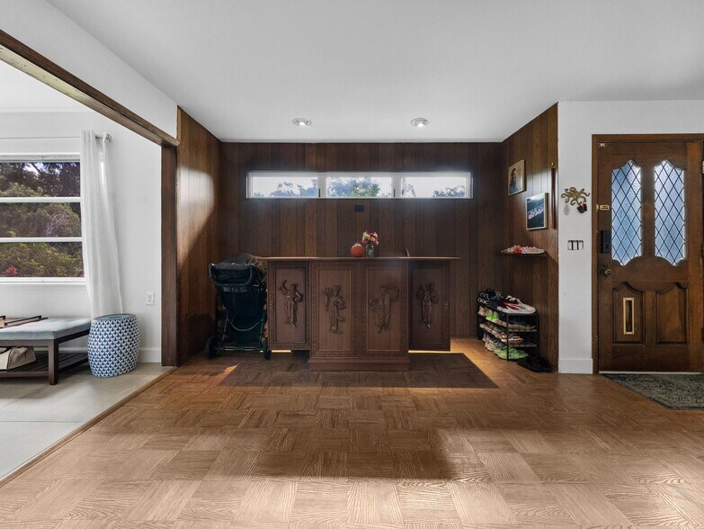 More Photos Of 200 66th St N, Saint Petersburg Office Residential For Sale