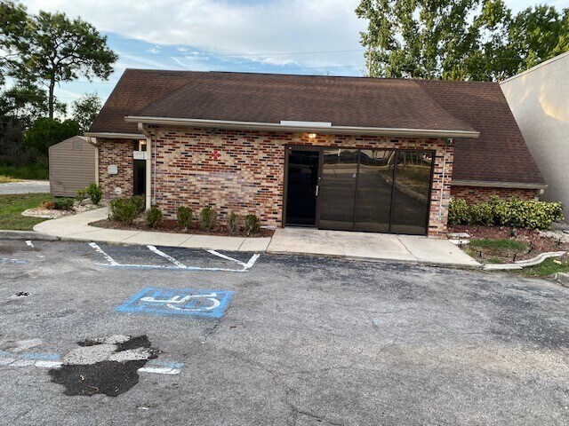Primary Photo Of 11151 Spring Hill Dr, Spring Hill Office For Lease