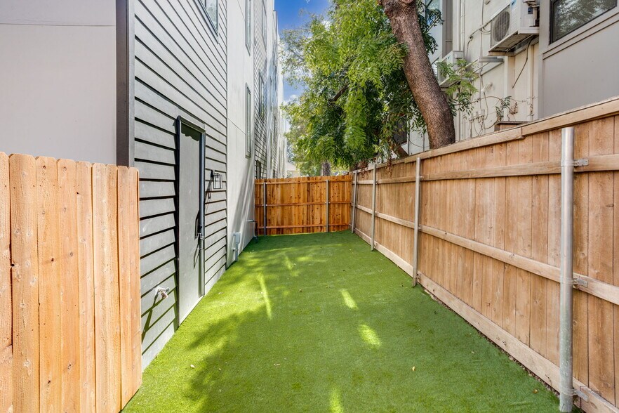 More Photos Of 6001 Lewis St, Dallas Apartments For Sale