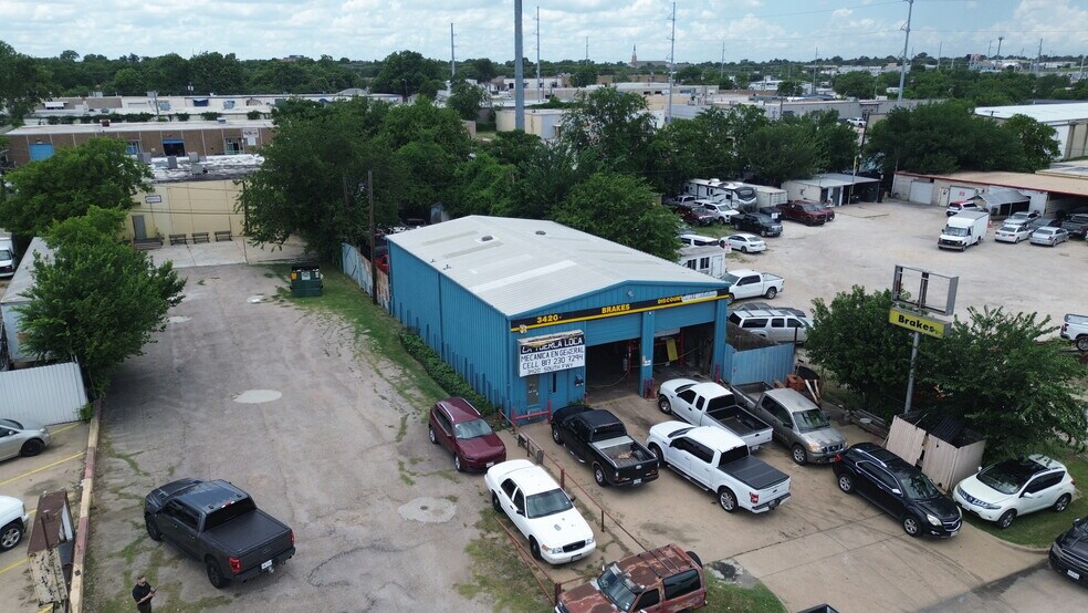 More Photos Of 3420 South Fwy, Fort Worth Warehouse For Sale