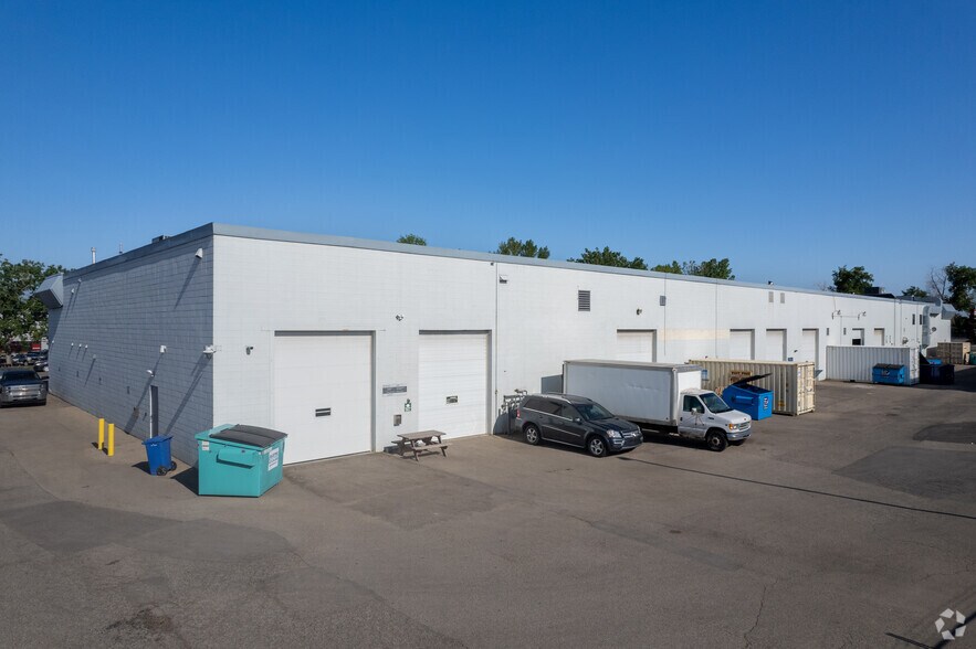 More Photos Of 4712 13th St NE, Calgary Warehouse For Lease
