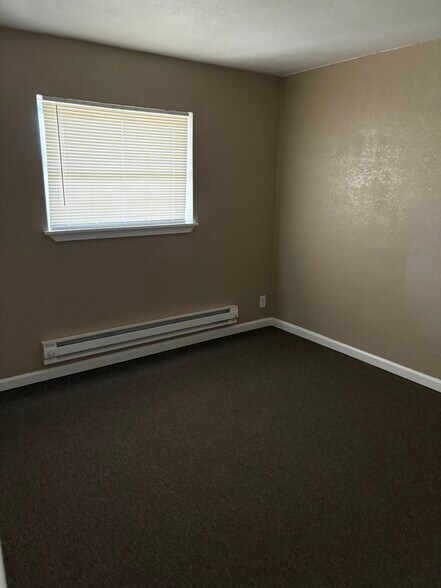 More Photos Of 9639-9640 Diamond Dr, Saint Louis Apartments For Sale