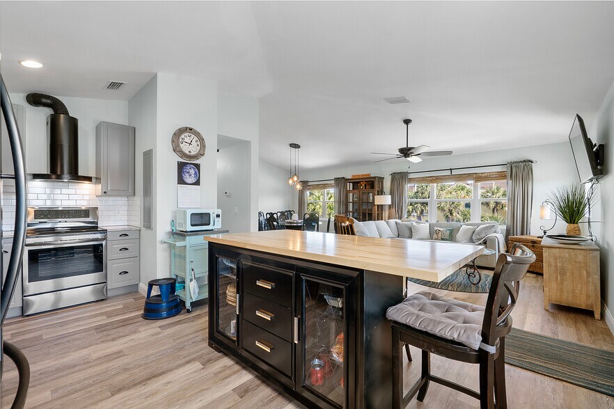 More Photos Of 7709 Ridgewood Ave, Cape Canaveral Apartments For Sale
