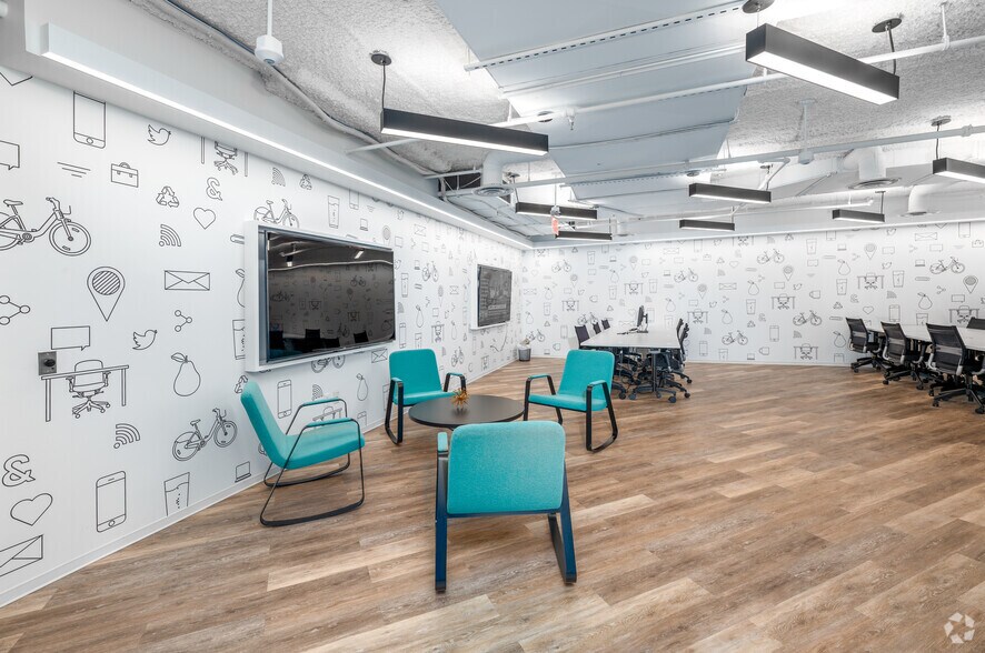 More Photos Of 1015 15th St NW, Washington Coworking Space