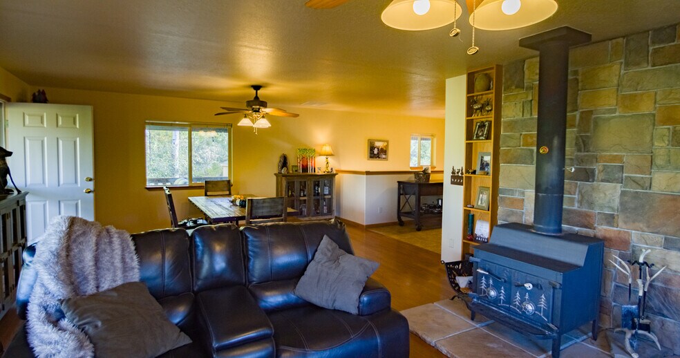 More Photos Of 14816 Austin Cir, Huntsville Specialty For Sale